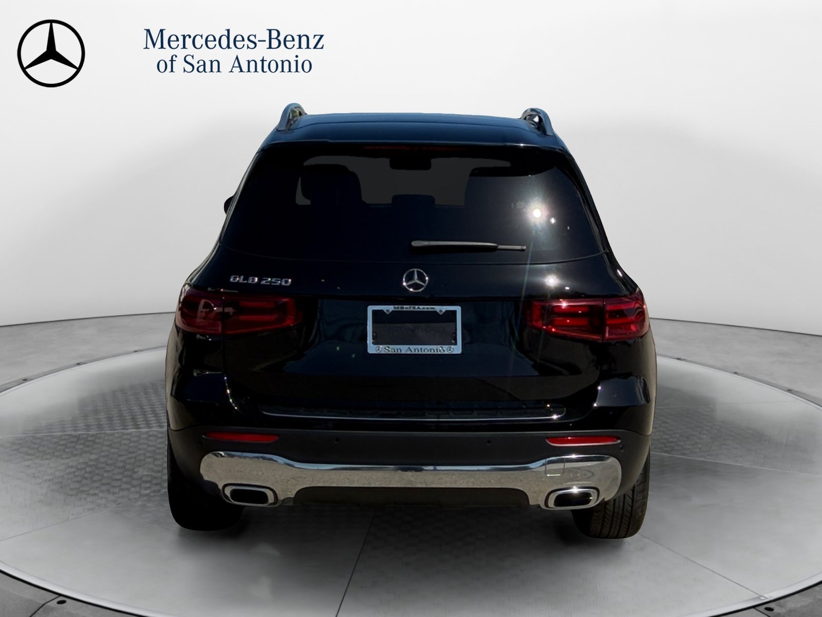 Certified Used 2025 Black Mercedes-Benz GLB 250 image 6