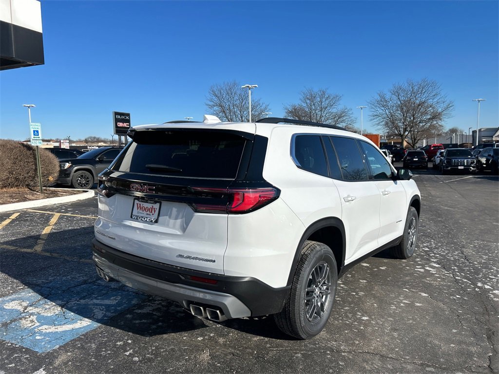 2026 GMC ACADIA - Image 7