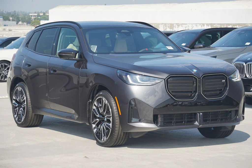 Used 2026 Gray BMW M50 xDrive image 3