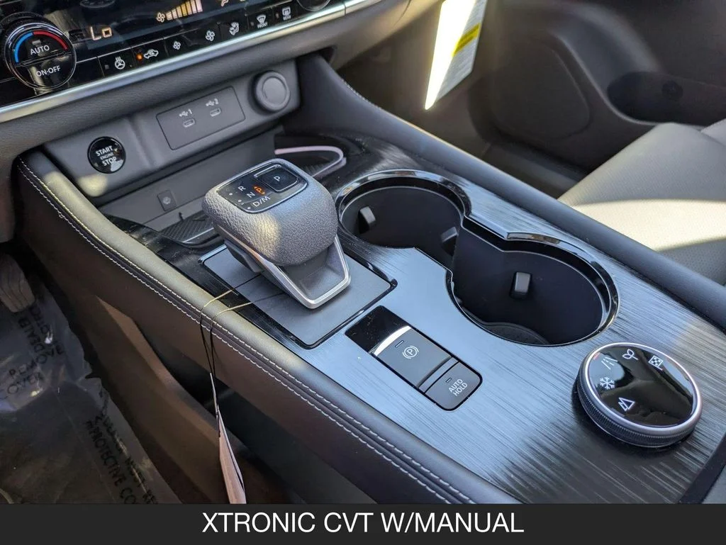 New 2026 White Nissan Platinum image 16
