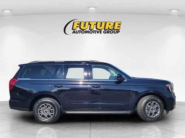 Used 2025 Black Ford Active image 3