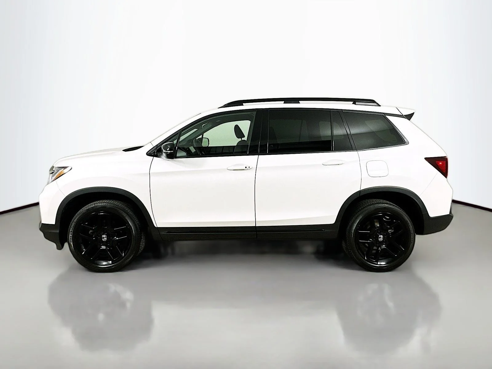 Used 2024 White Honda  image 8