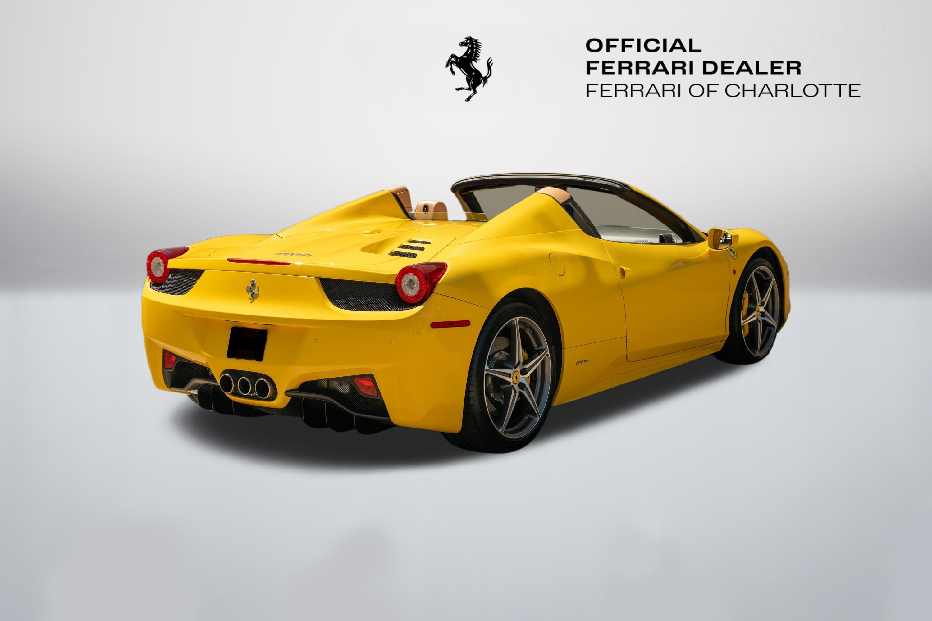 Used 2014 Giallo Modena Ferrari  image 8