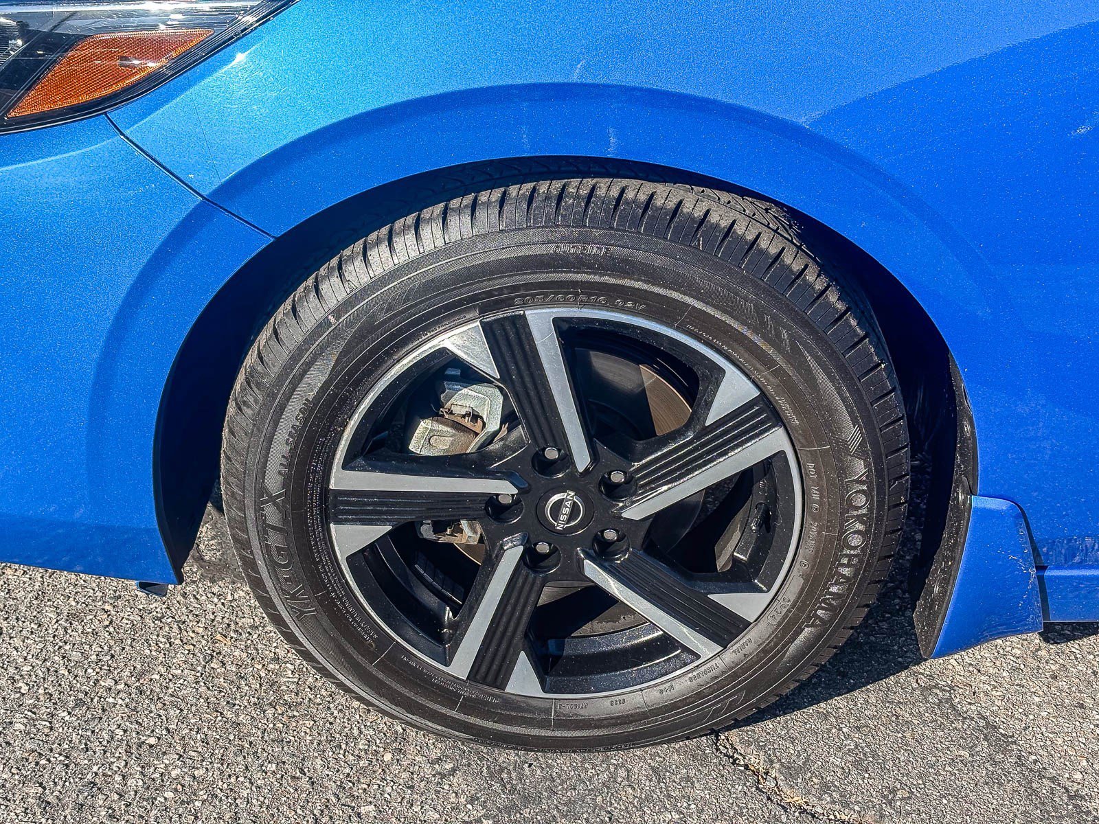 Used 2024 Electric Blue Metallic Nissan SV image 11