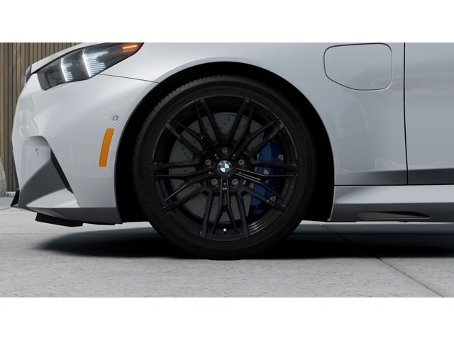 New 2027 Brooklyn Grey Metallic BMW M5 image 7