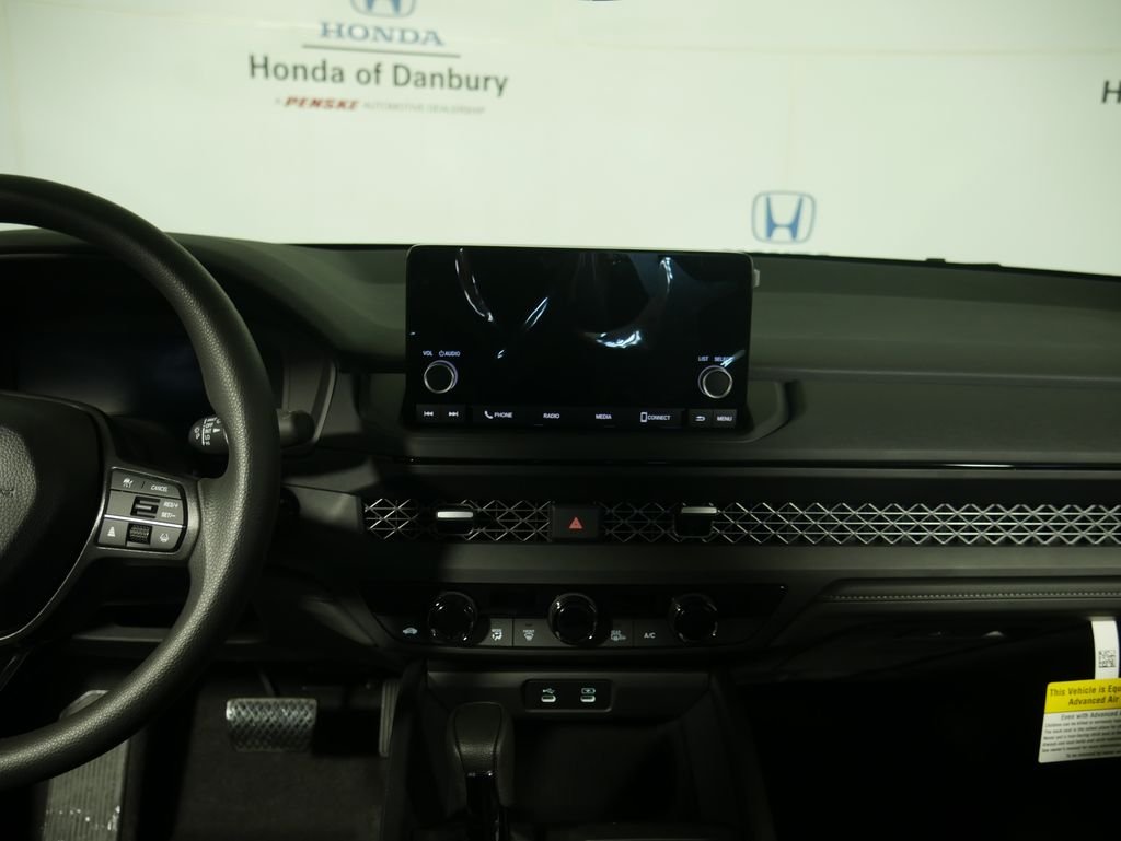 New 2026 Crystal Black Pearl Honda SE image 13