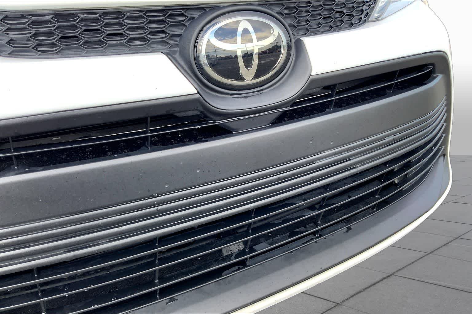Used 2024 Ice Cap Toyota LE image 29