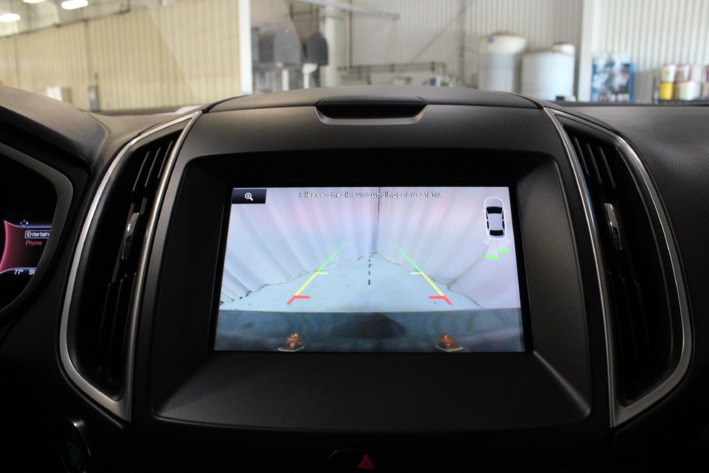 Used 2015 Black Ford SEL image 4