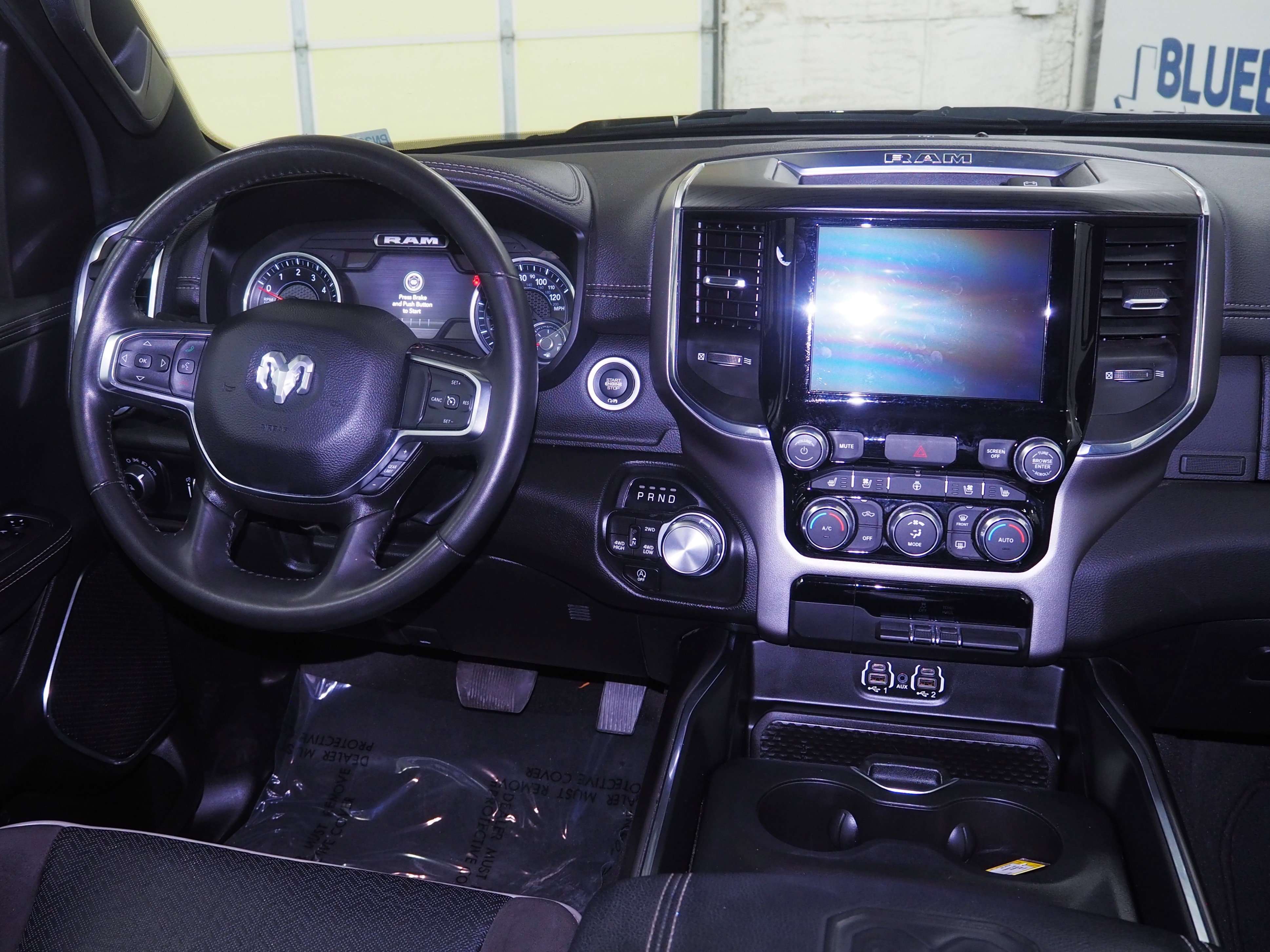 2024 Ram 1500 Laramie photo 3