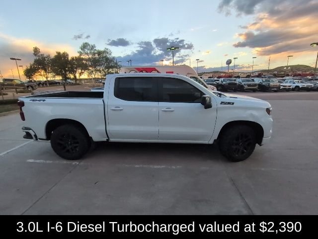 Used 2025 White Chevrolet RST image 4