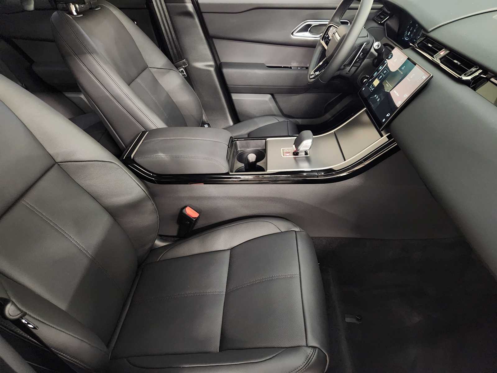 New 2026 Fuji White Land Rover S image 3