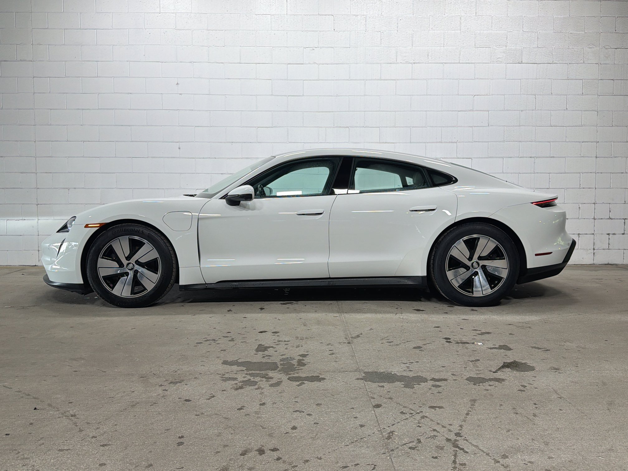 Certified Used 2023 White Porsche  image 2