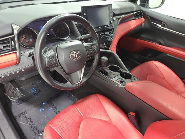 Certified Used 2021 Wind Chill Pearl/Midnight Black Metallic Toyota XSE V6 image 23