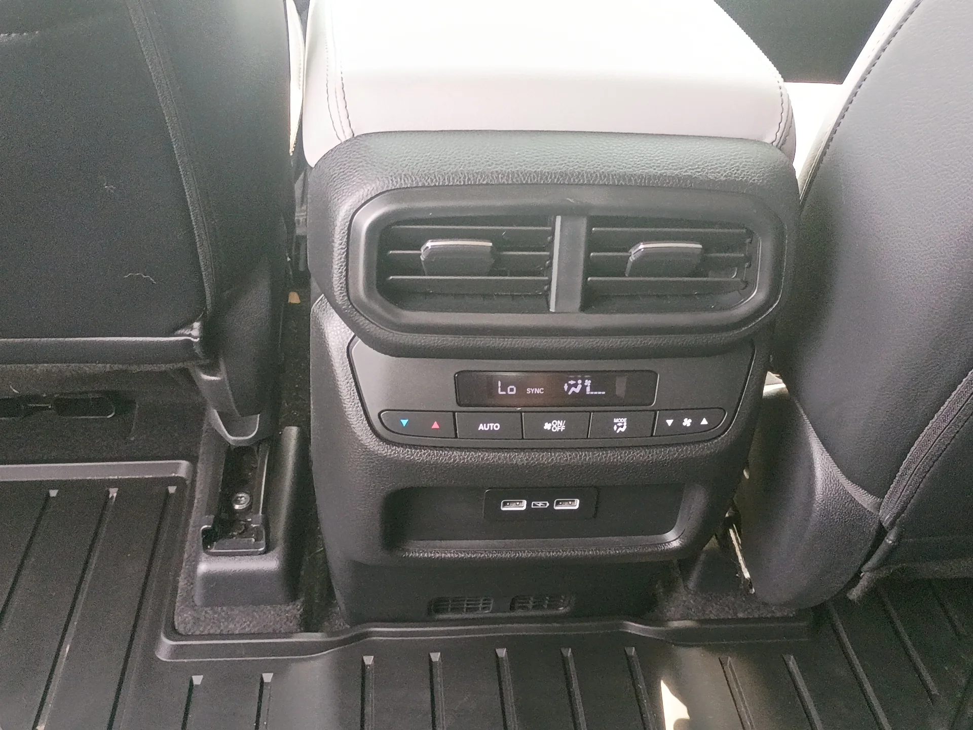 Certified Used 2023 Obsidian Blue Pearl Honda Touring image 18