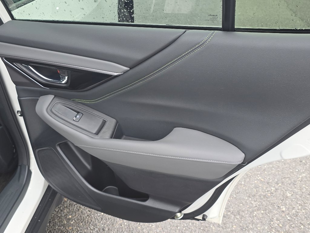 Used 2024 Crystal White Pearl Subaru Onyx Edition image 23