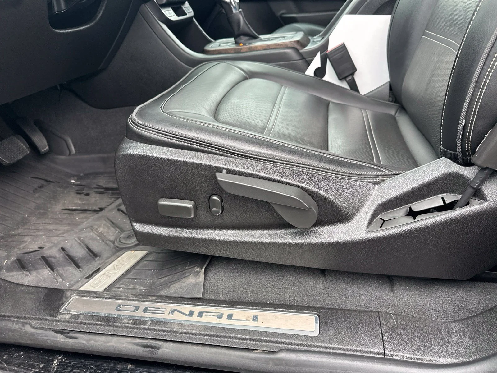 2022 GMC Canyon Denali - Photo 18