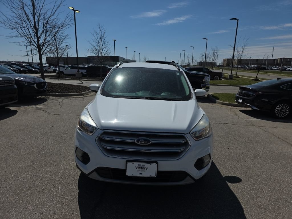 Used 2018 Ford Escape SE with VIN 1FMCU0GD4JUC89075 for sale in Kansas City
