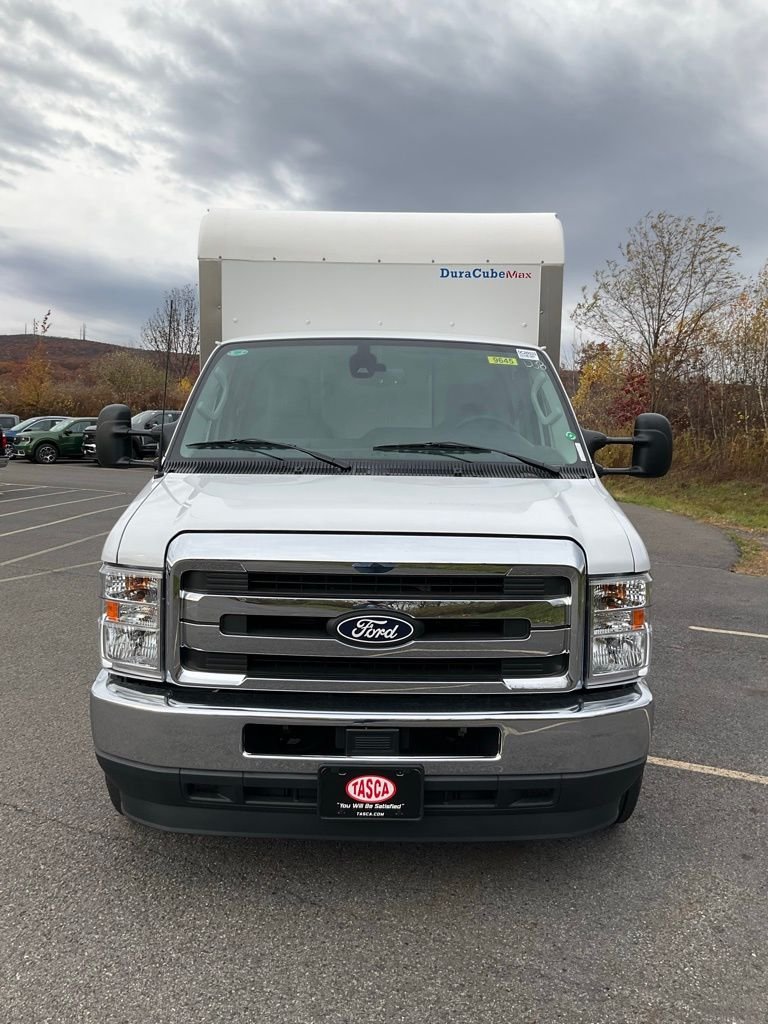 New 2026 Oxford White Ford E-350 SRW image 24