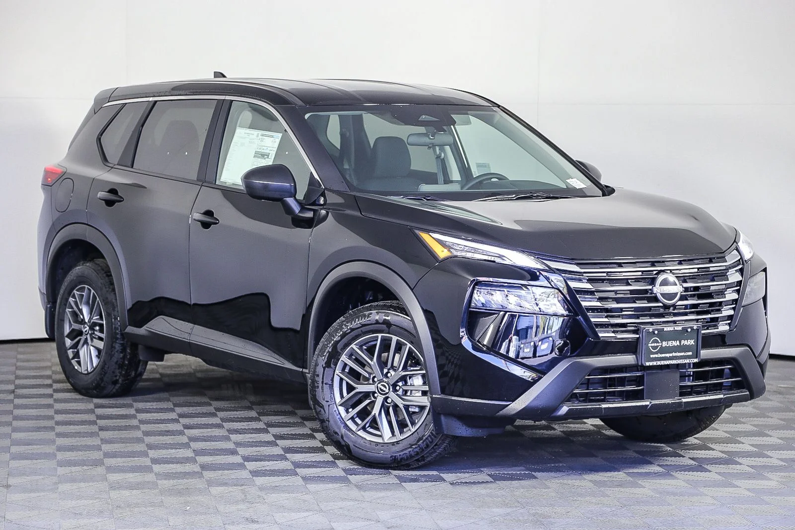 2026 Nissan Rogue S FWD's photo