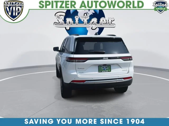 Used 2025 White Jeep Laredo X image 8