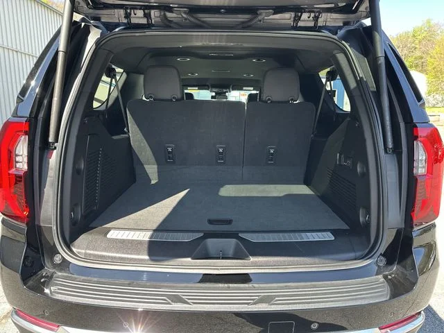 2025 GMC Yukon XL Denali - Photo 21