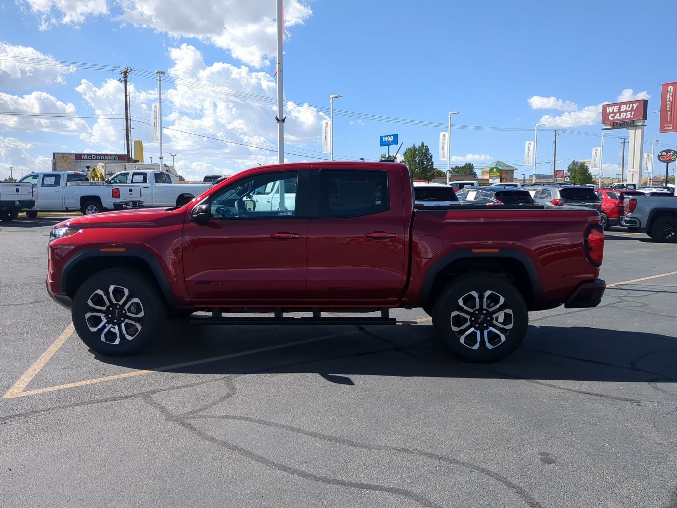 2026 GMC Canyon AT4 - Photo 7