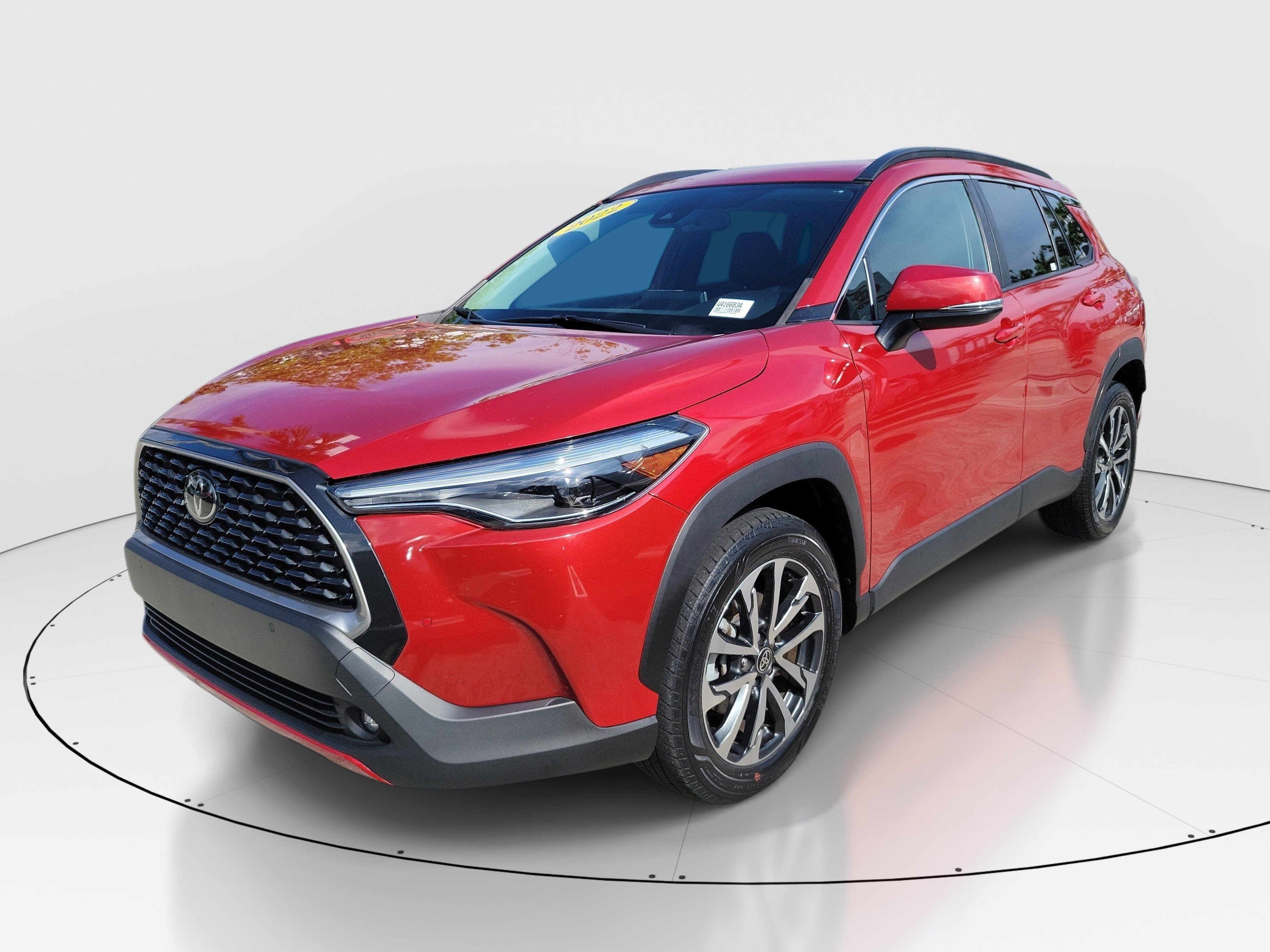 Used 2022 Barcelona Red Metallic Toyota XLE image 3
