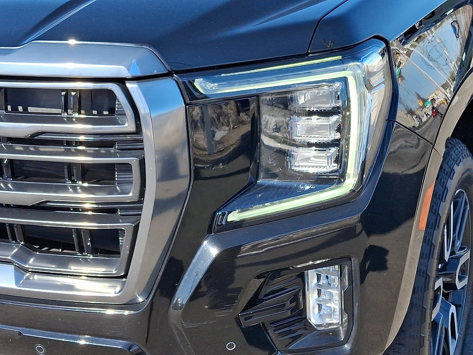 2021 GMC Yukon XL AT4 - Photo 9