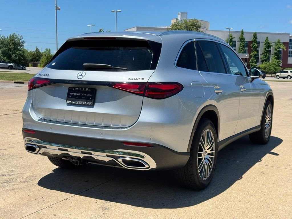 Used 2026 Silver Mercedes-Benz GLC 300 image 7