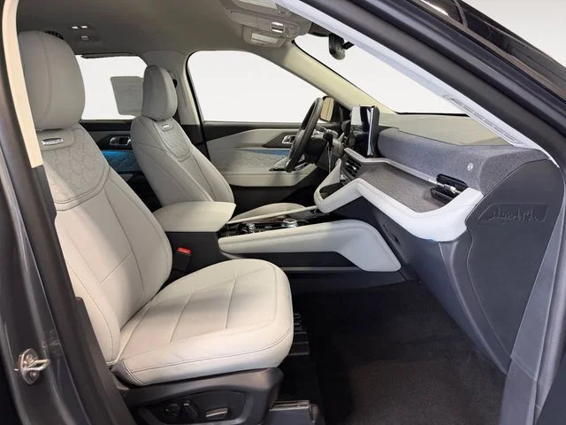 New 2026 Gray Metallic Ford Platinum image 15