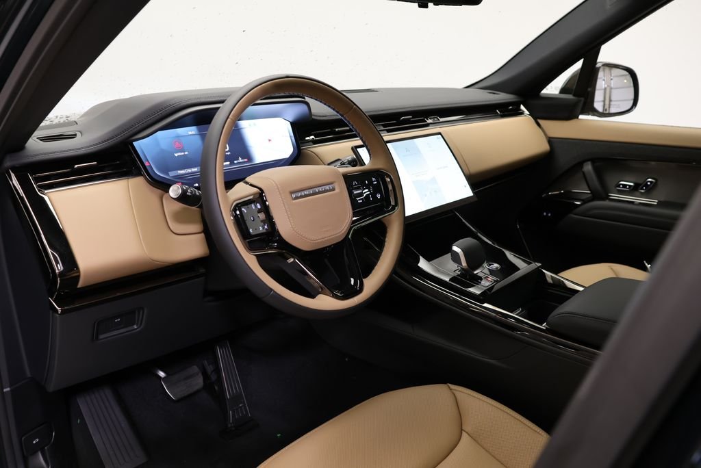 New 2026 British Racing Green Land Rover Dynamic SE image 28