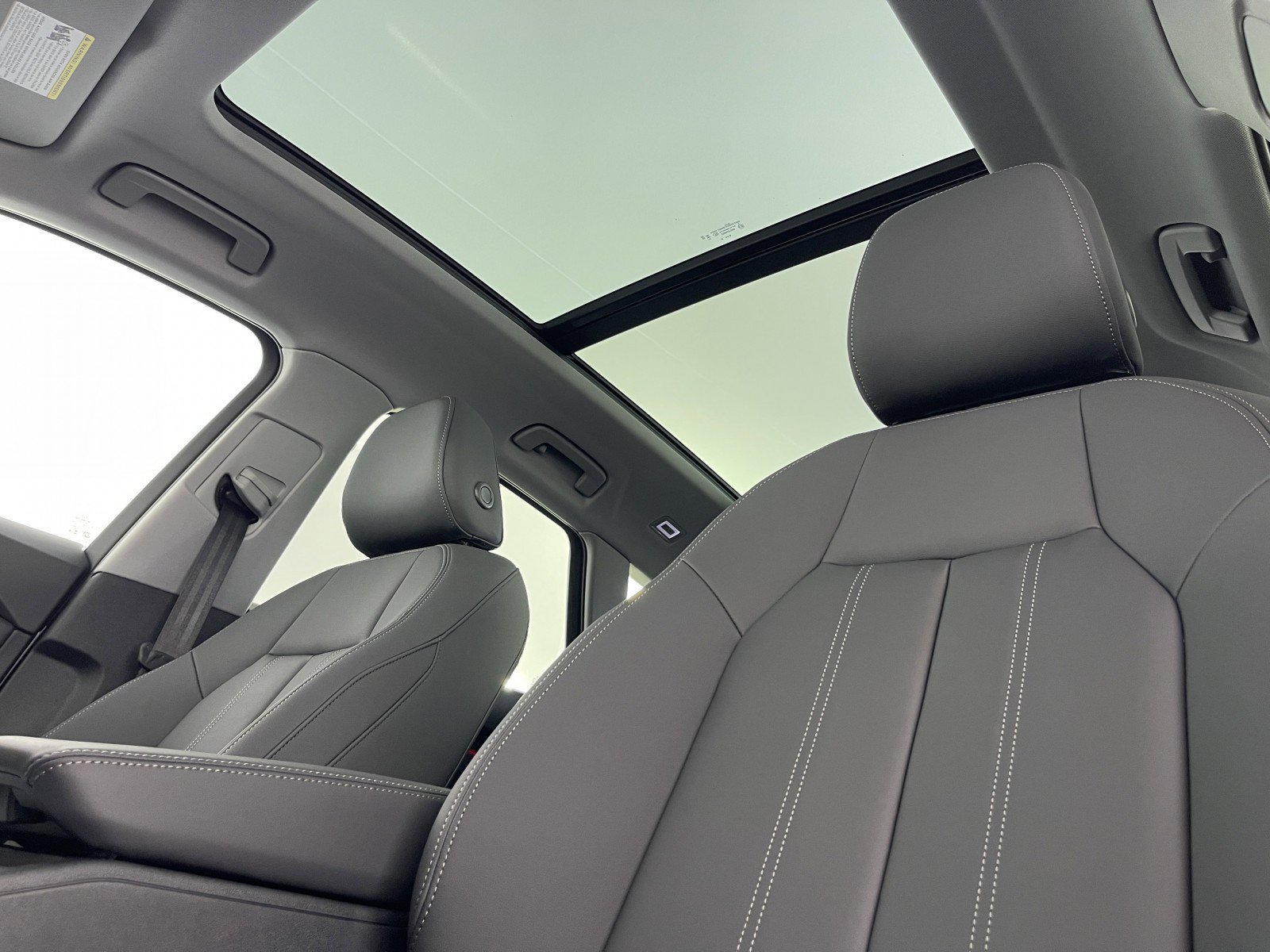 Used 2025 Florett Silver Metallic Audi Premium Plus image 18