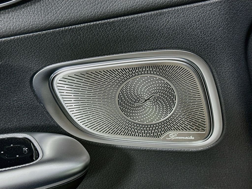 Used 2026 Blue Mercedes-Benz GLC 300 image 18