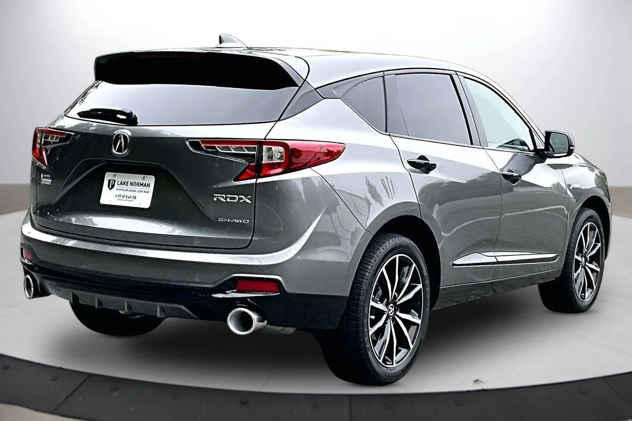 Certified Used 2025  Acura A-Spec Advance Package image 9