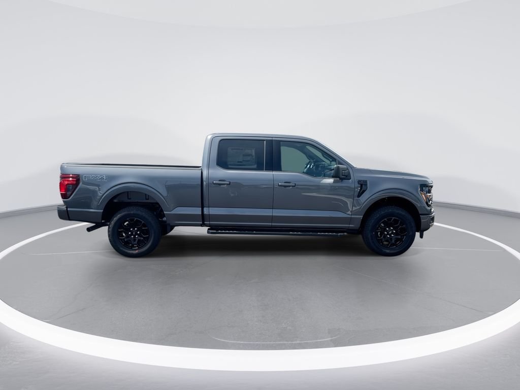 New 2026 Carbonized Gray Metallic Ford XLT image 9