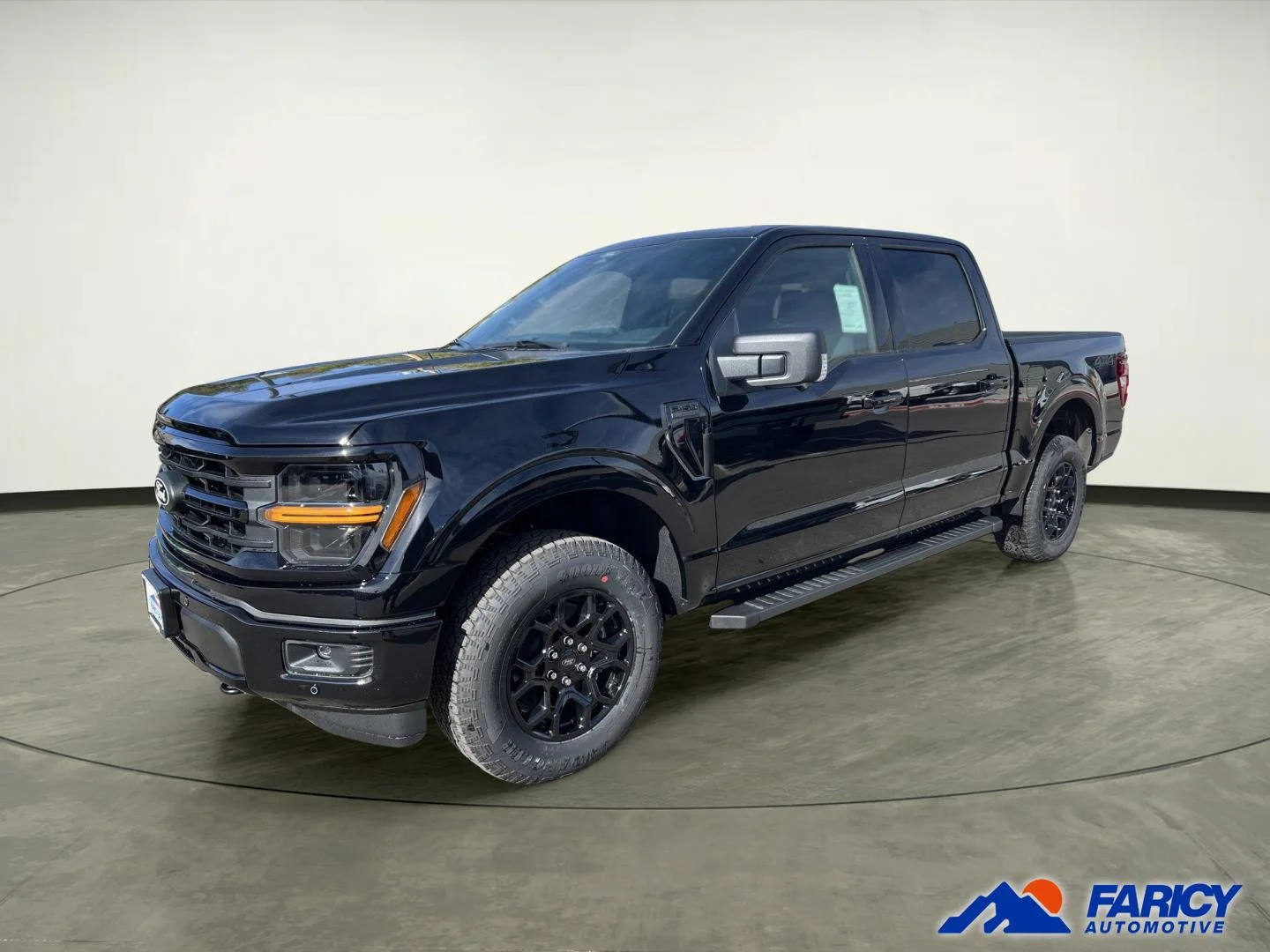 Used 2025 Agate Black Ford XLT image 1