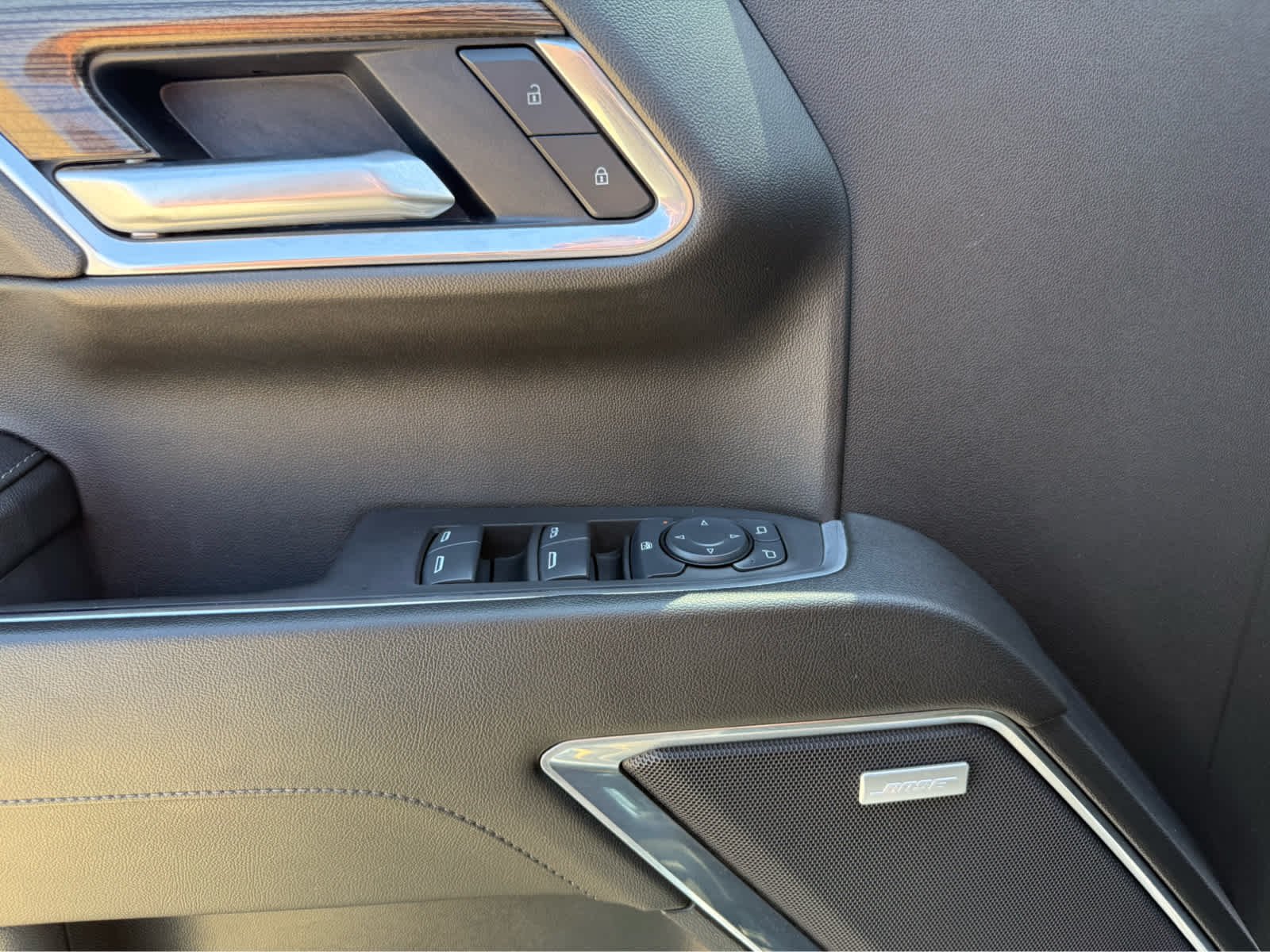 Used 2025 Summit White Chevrolet LT Trail Boss image 20