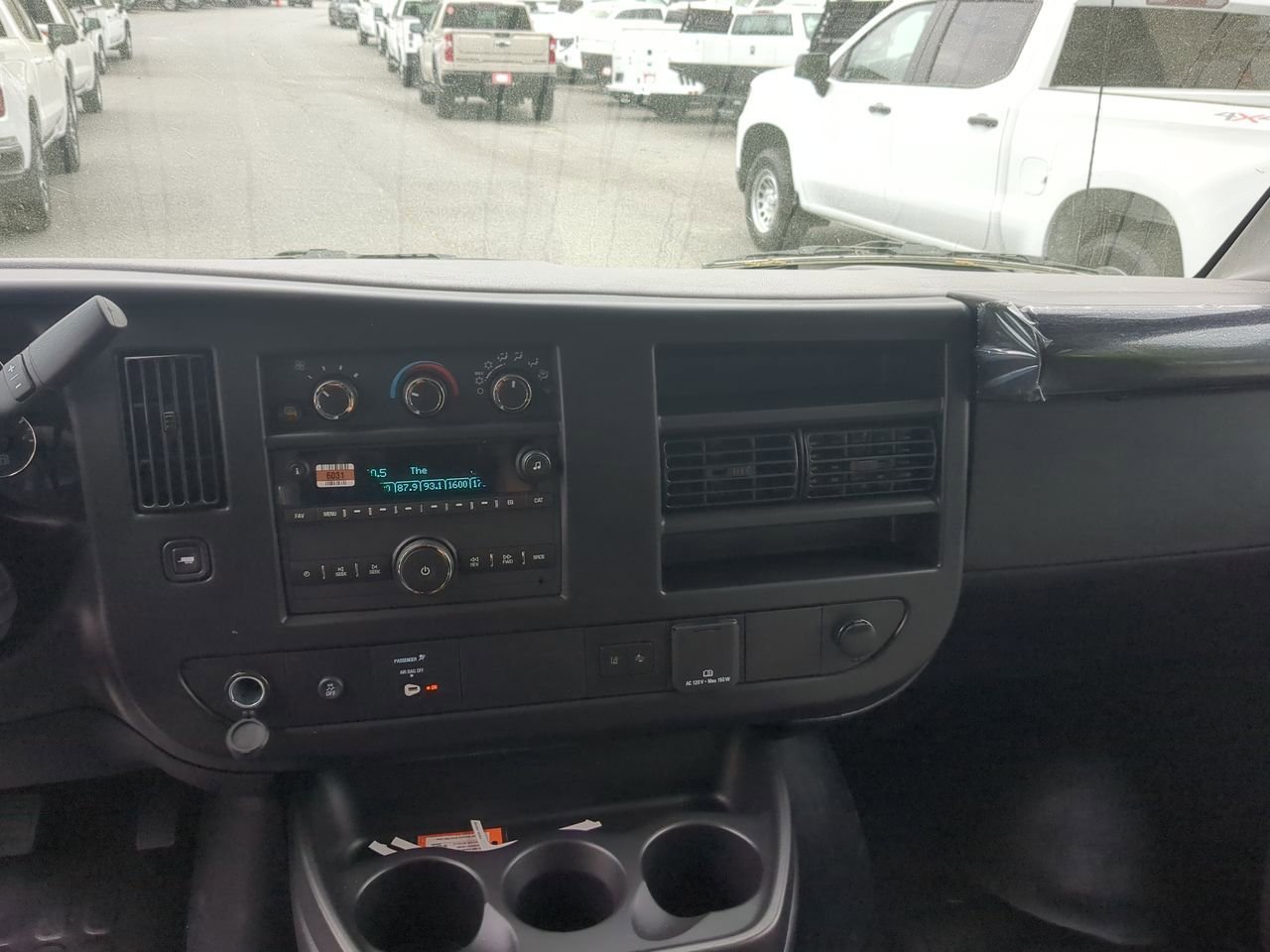 2026 GMC Savana Cargo Work Van - Photo 18