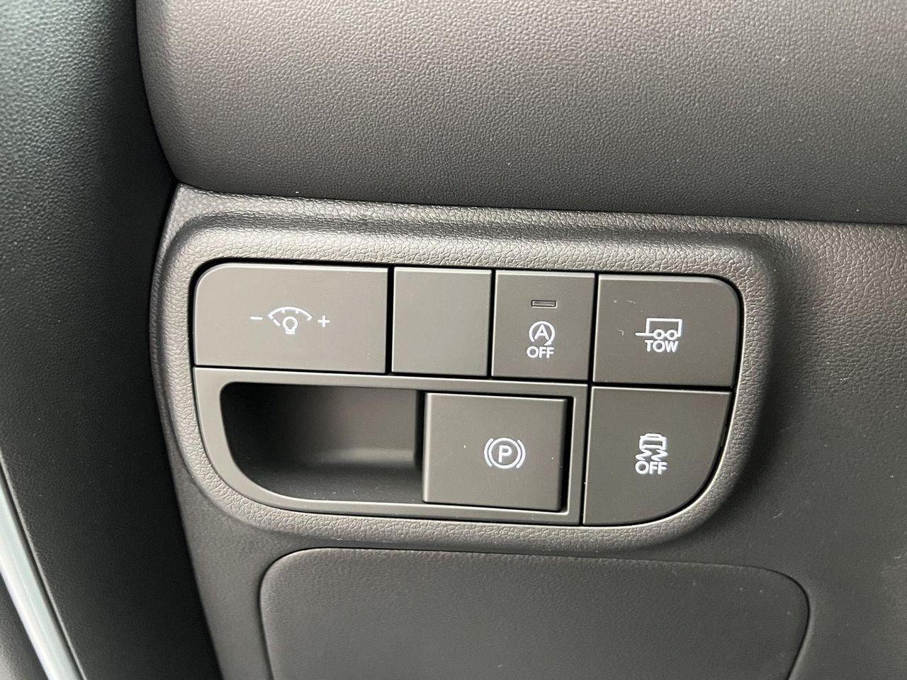 New 2026 Creamy White Pearl Hyundai SE AWD image 31