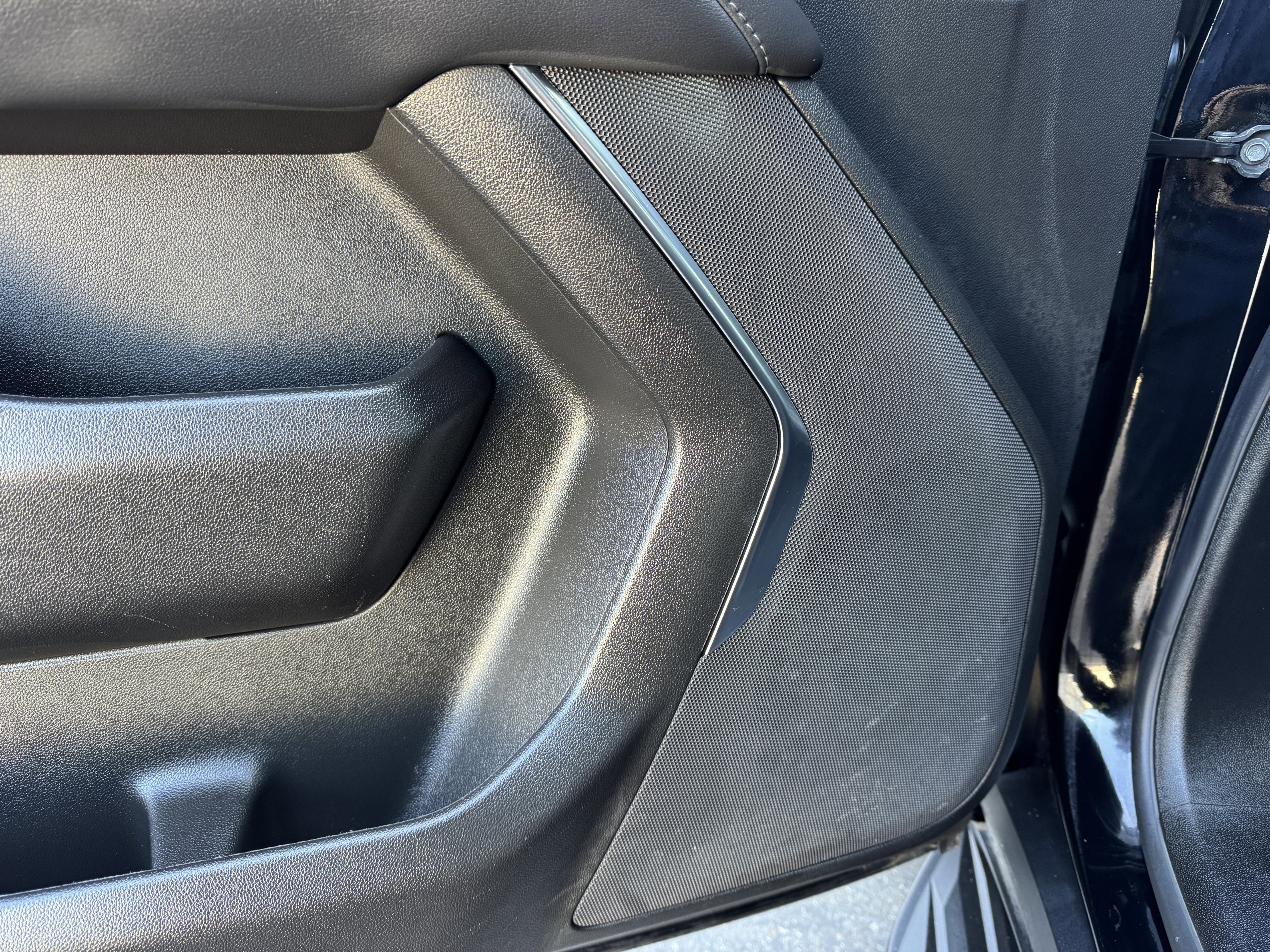 2024 Chevrolet Suburban LS - Photo 12