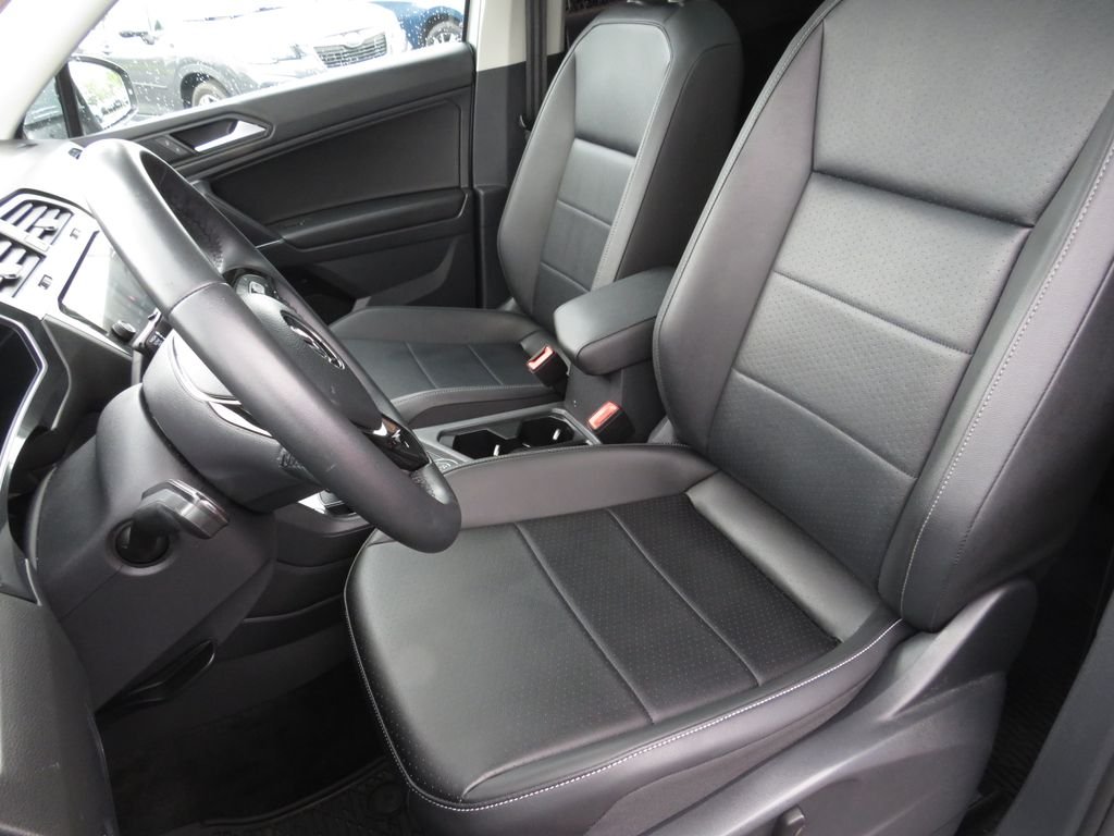 Used 2020 Silver Volkswagen 2.0T SEL image 20