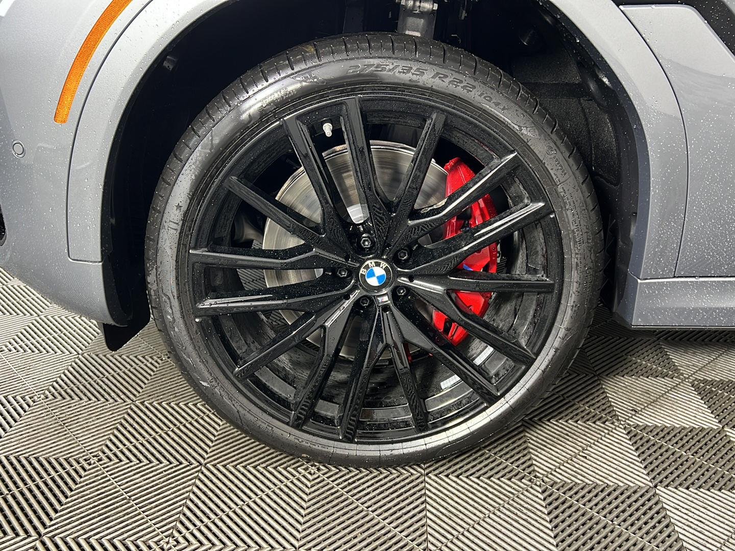 New 2027 Skyscraper Grey Metallic BMW M60i image 19