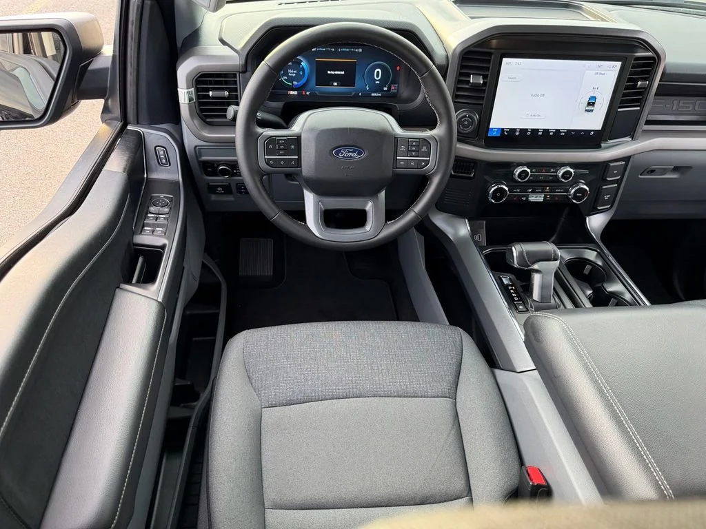 Used 2025 Black Metallic Ford XLT image 14