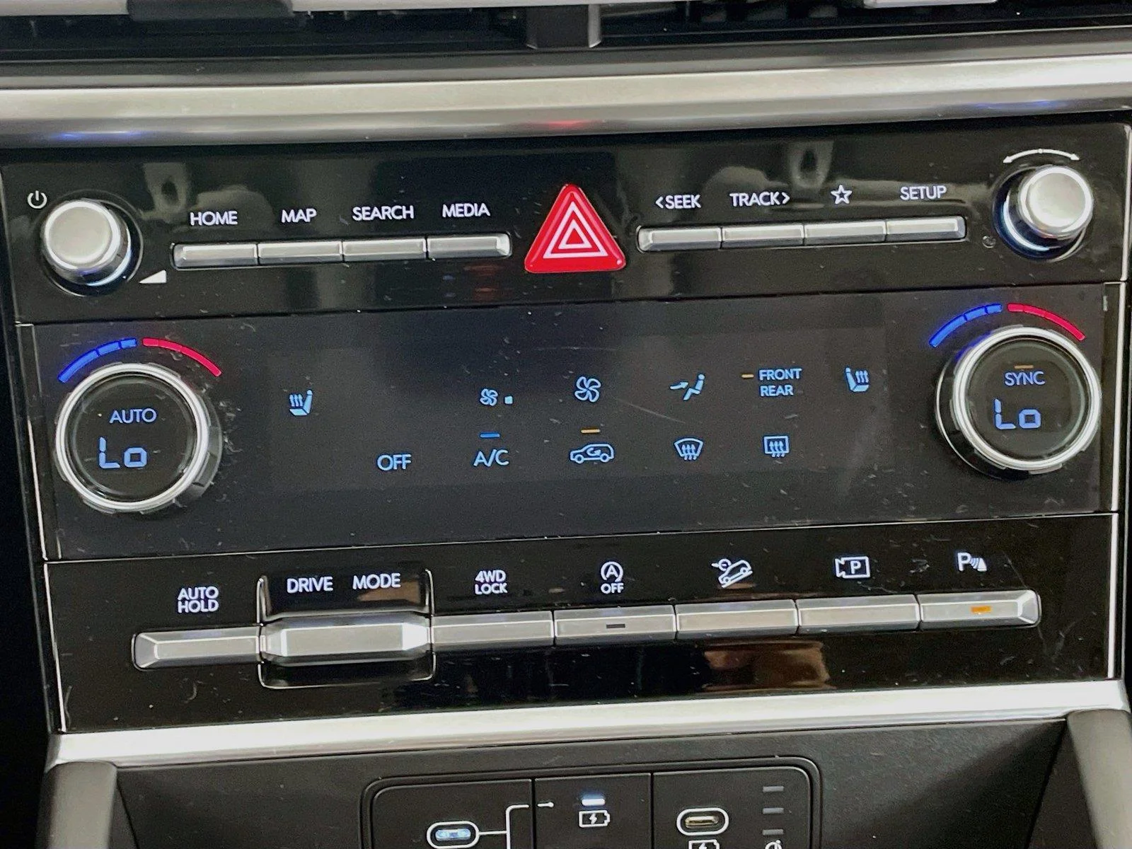 2026 Hyundai Santa Fe SEL - Photo 9