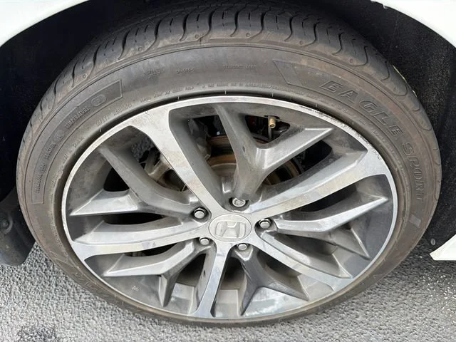 Used 2024 White Honda Touring image 17