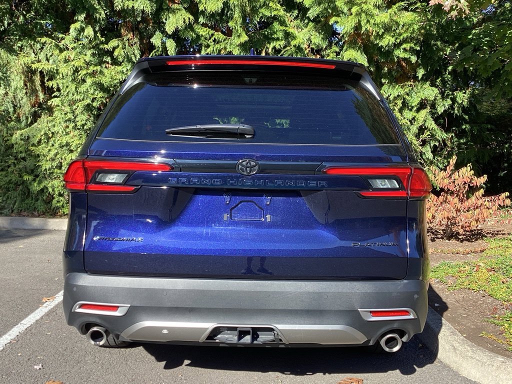 Certified Used 2025 Blue Toyota MAX Platinum image 23