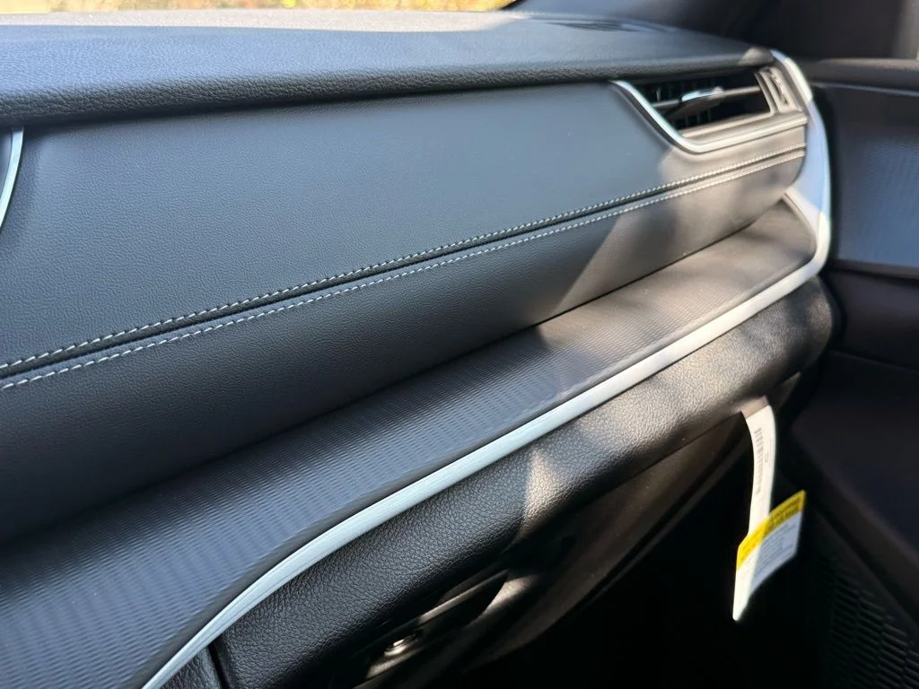 New 2026 Baltic Gray Metallic Clear-Coat Exterior Paint Jeep Laredo image 19