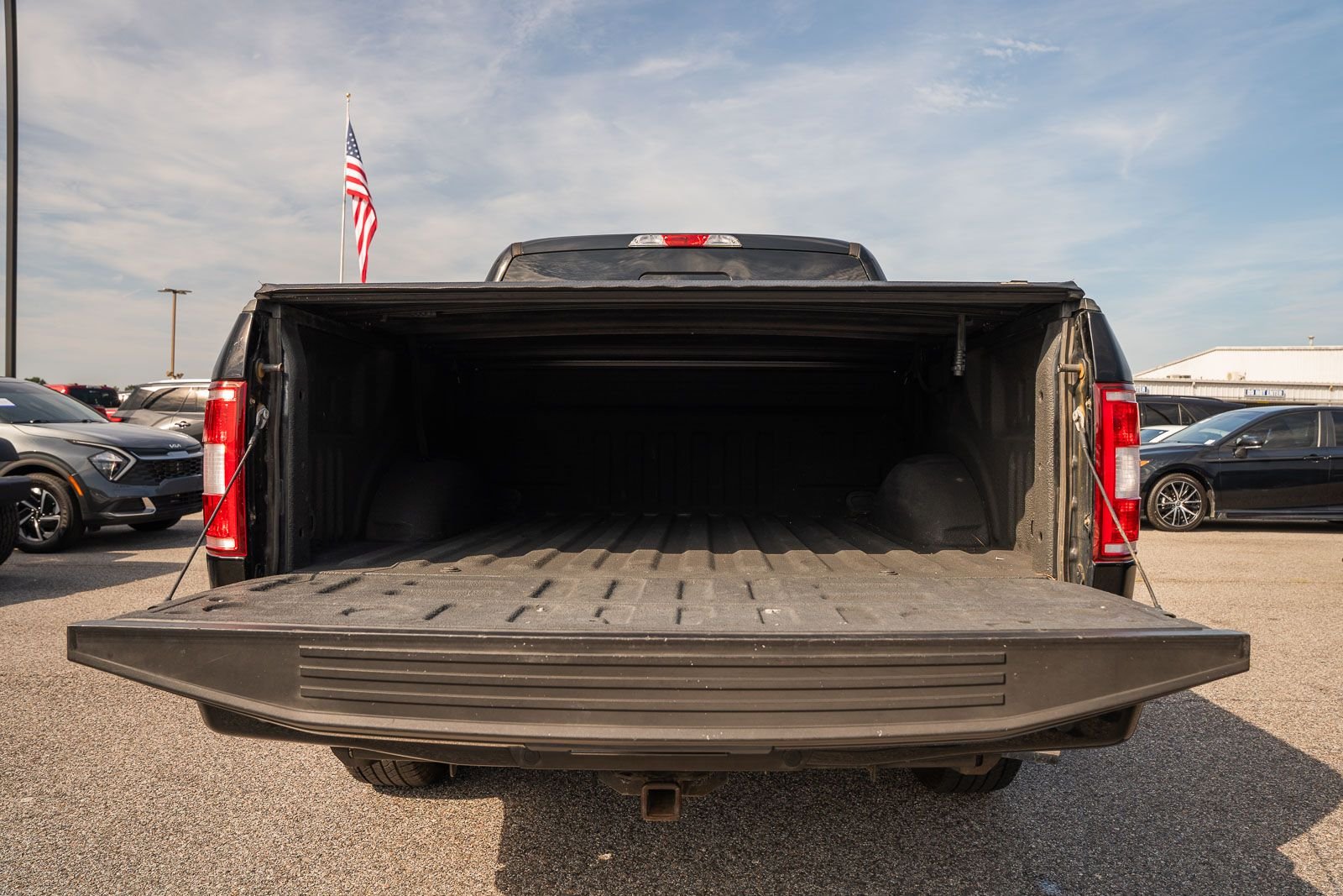 Used 2018 Black Ford XLT image 15