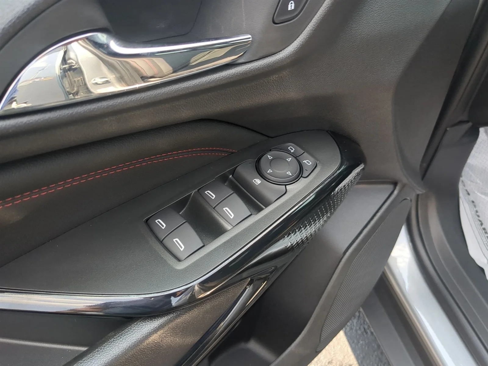 New 2026 Sterling Gray Metallic Chevrolet 2RS image 46
