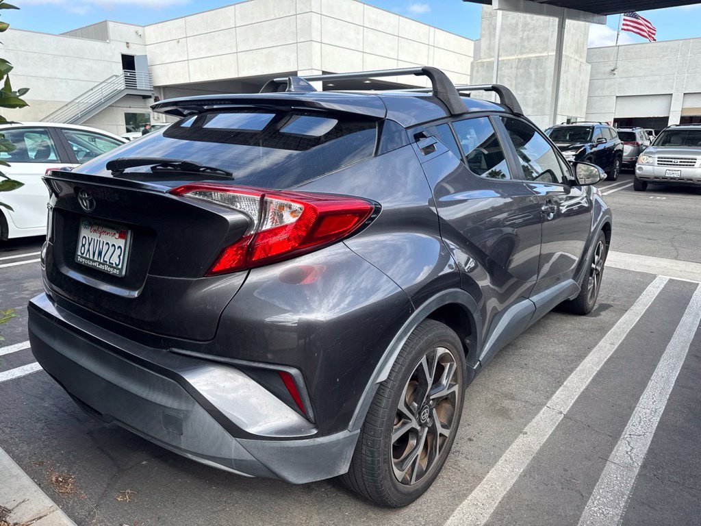 Used 2021 Gray Toyota XLE image 3